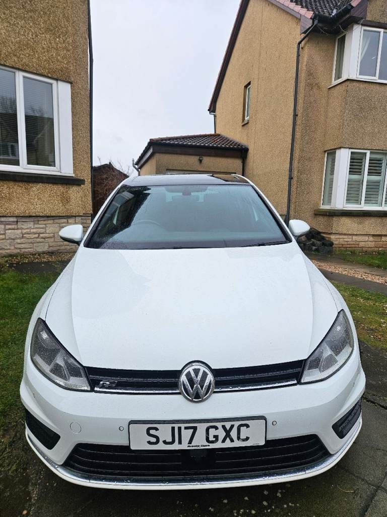 VW Golf R Line 2.0 (150bhp) TDI 2017