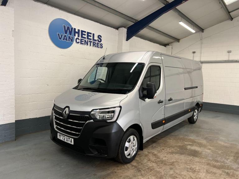 2023 Renault Master 2.3 dCi 35 Business+ FWD LWB Medium Roof Euro 6 4dr Panel Van Diesel Manual