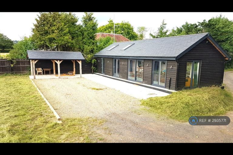 2 bedroom house in Crumps Lane, Ulcombe, Maidstone, ME17 (2 bed) (#2935771)
