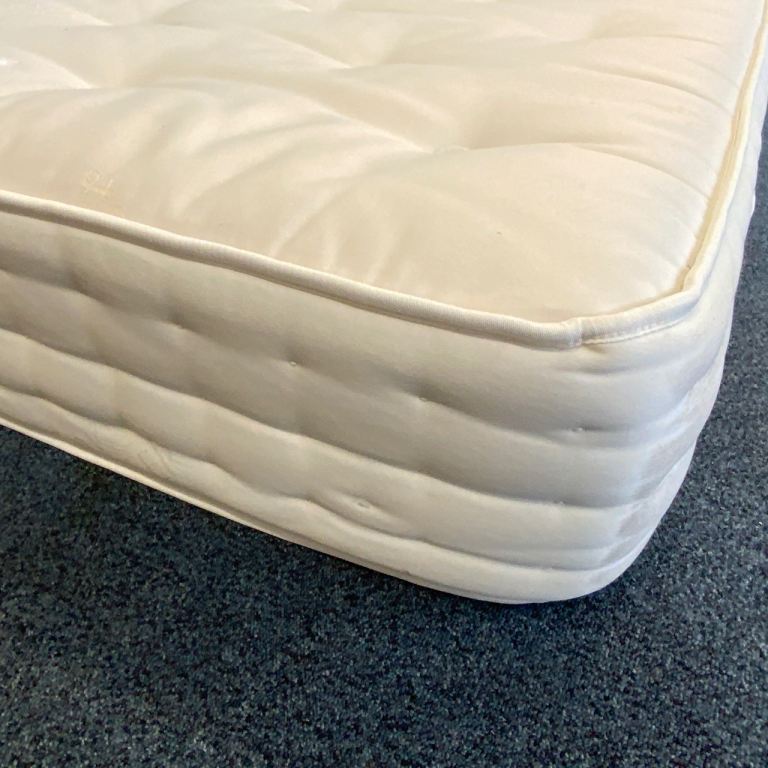 Lovely M&S Natural 1250 Pocket Sprung Anti Allergy Double Mattress