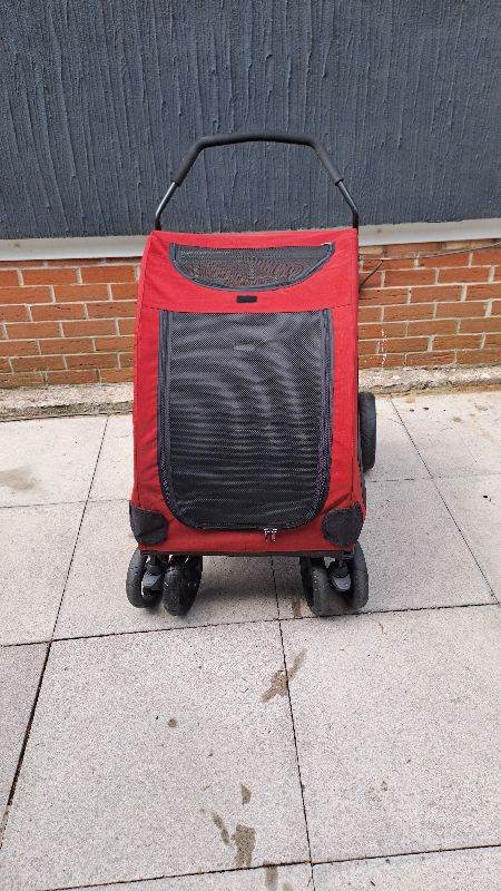 Dog stroller like new for medium sized dog light weight buggy 
