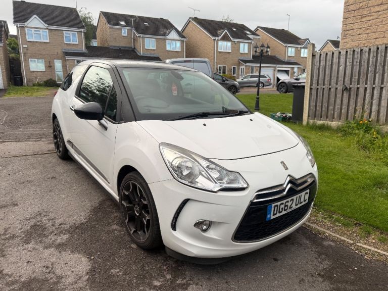 Citroen, DS3, Hatchback, 2012, Manual, 1598 (cc), 3 doors