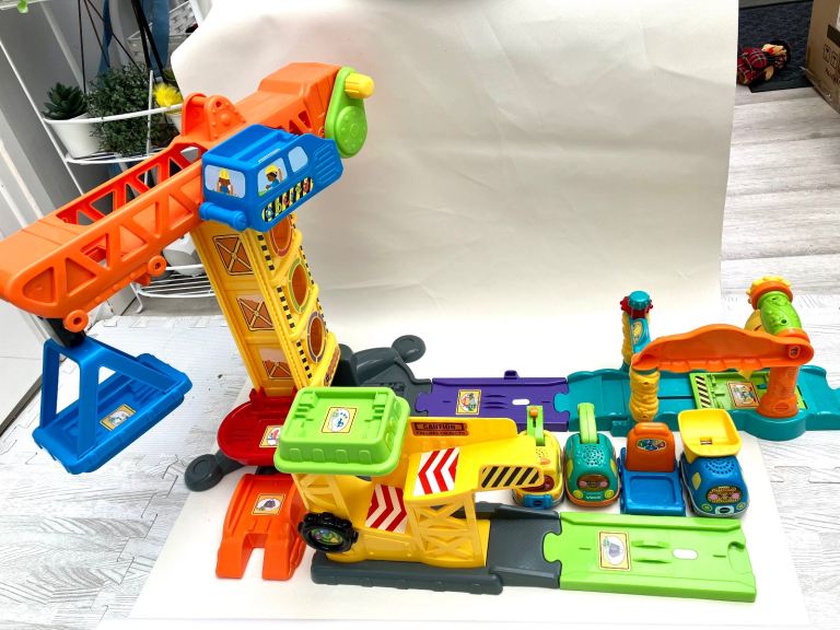 VTech Toot Toot Construction Site with 3 Vehicles