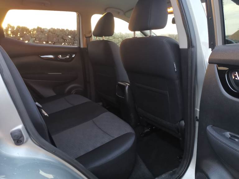 Nissan, QASHQAI, Hatchback, 2014, Manual, 1197 (cc), 5 doors