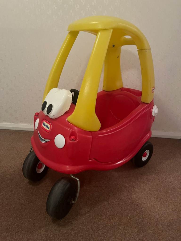 Little Tykes Cozy Coupe Ride-on Car