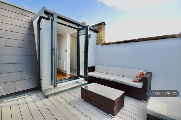 3 bedroom flat in Townmead Road, London, SW6 (3 bed) (#2794326)