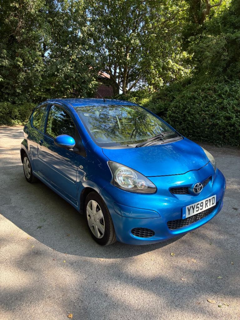 Toyota, AYGO, Hatchback, 2010, Manual, 998 (cc), 3 doors