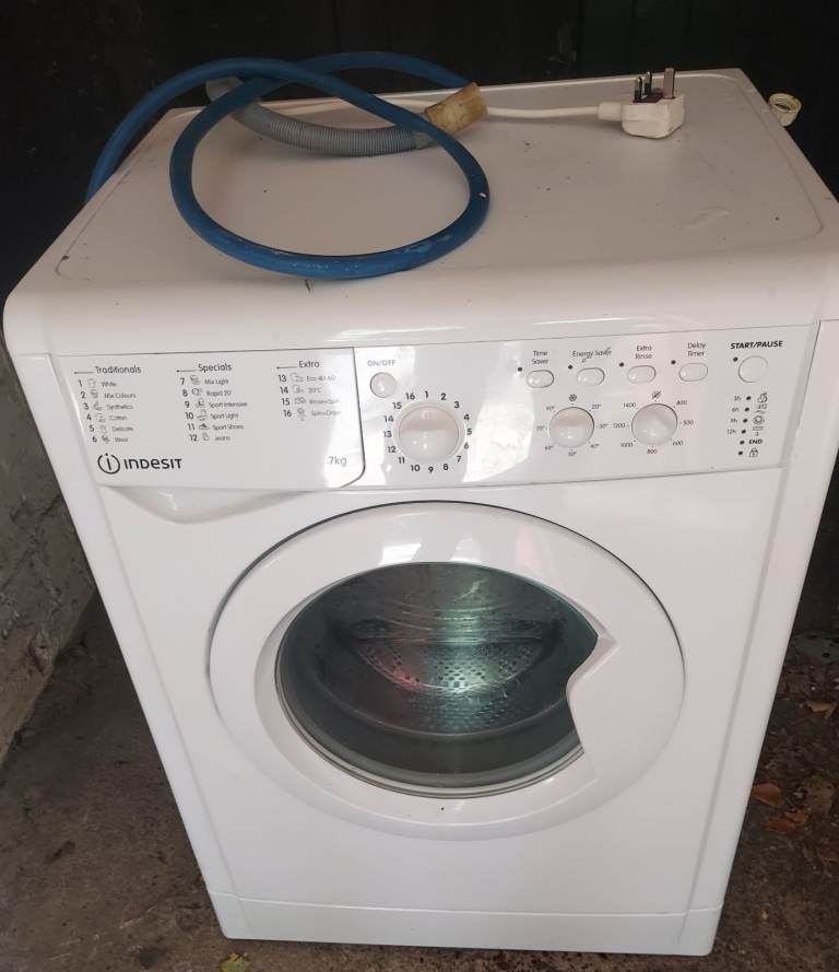 Indesit Washing Machine 7kg – Good Condition, White