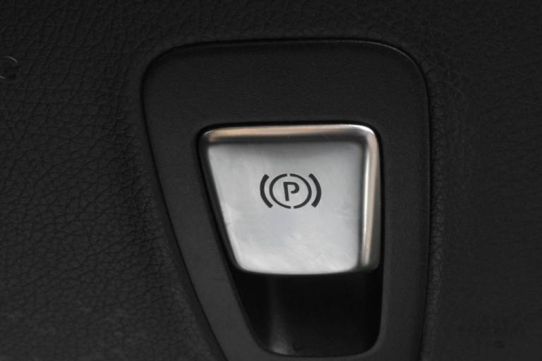 2018 Mercedes-Benz E Class 3.0 E350d V6 AMG Line Saloon Diesel G-Tronic+ (258ps) ACTIVE PARK ASSI...