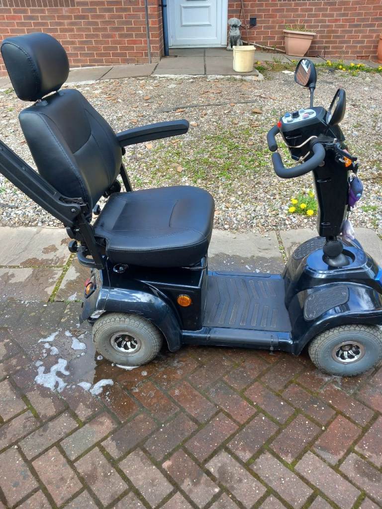 Connect 8 mobility scooter 