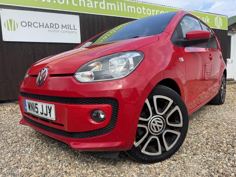 VOLKSWAGEN UP! 1.0 High up! 2015