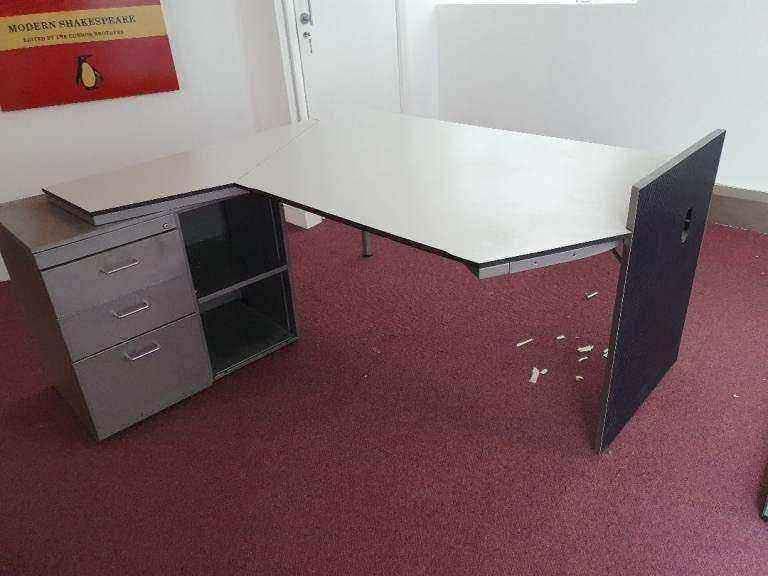 White quality Techo L-shaped Hexagonal office table, home office desks