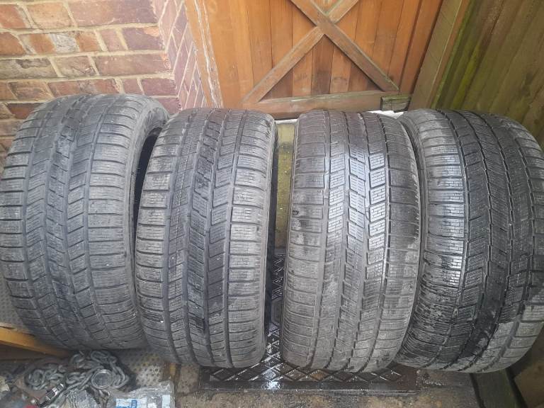 Set of Pirelli Scorpion Winter Tyres 275 45 19  in West London Area