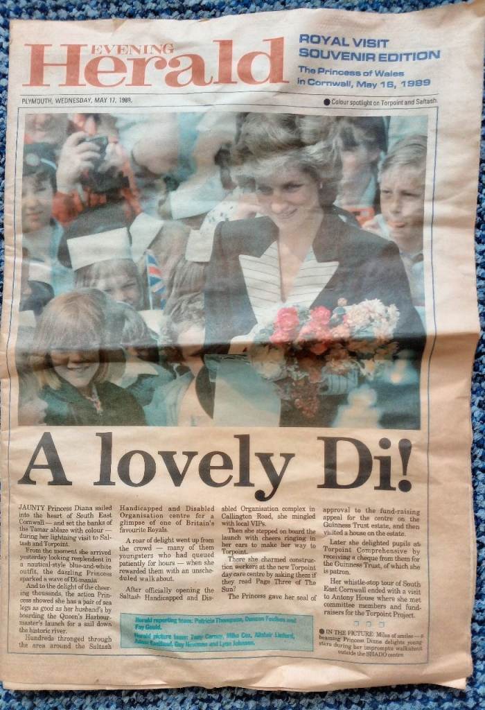 Evening Herald Royal Visit Souvenir Edition 