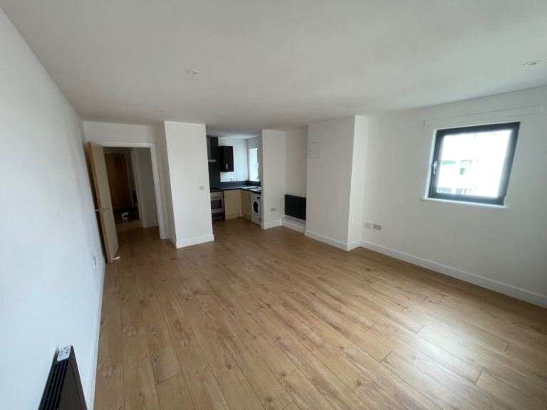 2-BEDROOM LUXURY APARTMENT TO RENT IN THE HEART OF CARDIFF CITY BRAND NEW, FULLY REFURBISHED