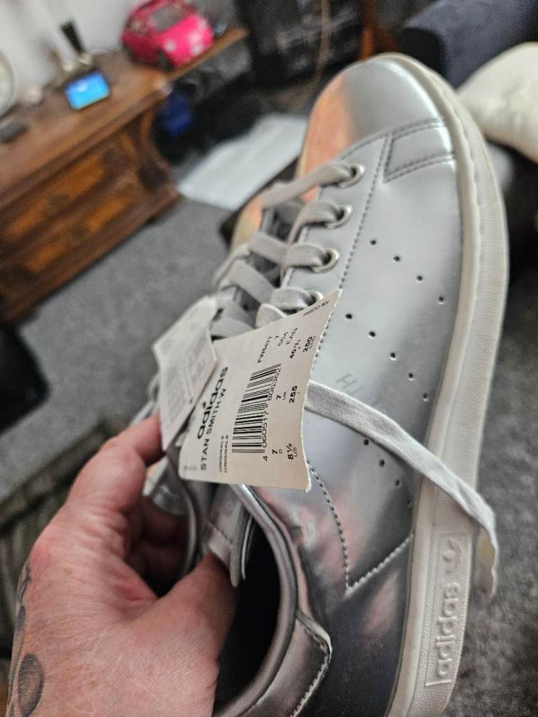 Adidas trainers size 7