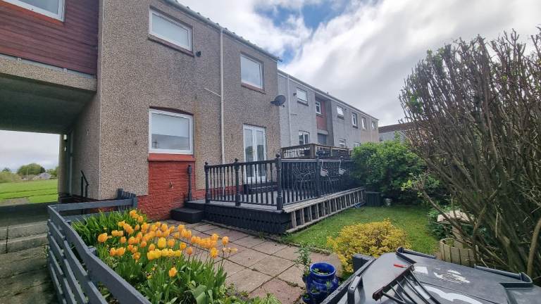 Three Bedroom Terraced House - Johnstone