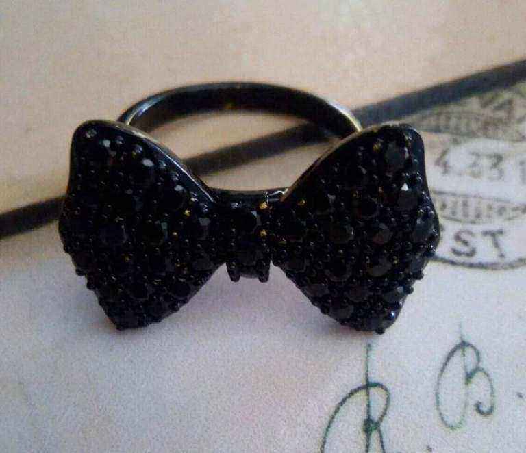 Size Adjustable Small Black Jewelled Rhinestone Bow Decor Fashion Ring.POST OR COLLECT!