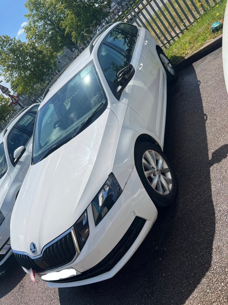 Skoda breaking