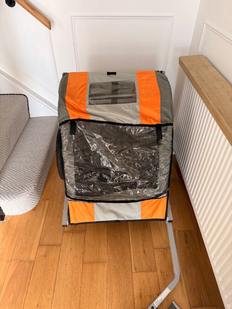 Child Bike Trailer – Very Good Condition – £50SOLD