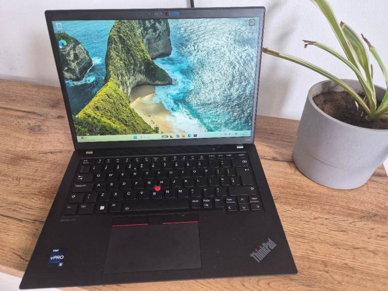 Lenovo ThinkPad T14s Gen 4 – i5 / 32GB RAM / 512GB SSD