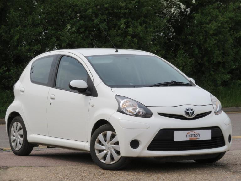 TOYOTA AYGO 1.0 Hatchback 2012 Automatic White Auto Petrol 2012
