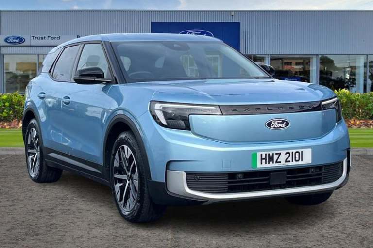 2025 Ford Explorer 210kW Select 77kWh 5dr Auto - REVERSING CAMERA, CARPLAY, HEATED SEATS - TAK Es...