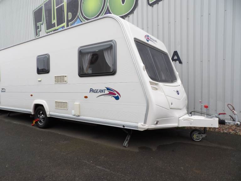 BAILLY PAGENT FIXED BED, new 2010 series 6 4 berth. immaculate