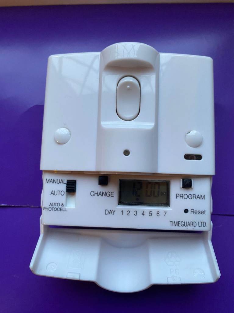 TIMEGUARD ZV700 Light Switch Timer – White, Good Condition
