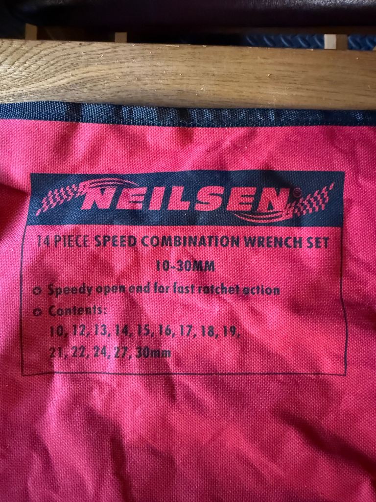 Neilsen 14 piece speed combination wrench set