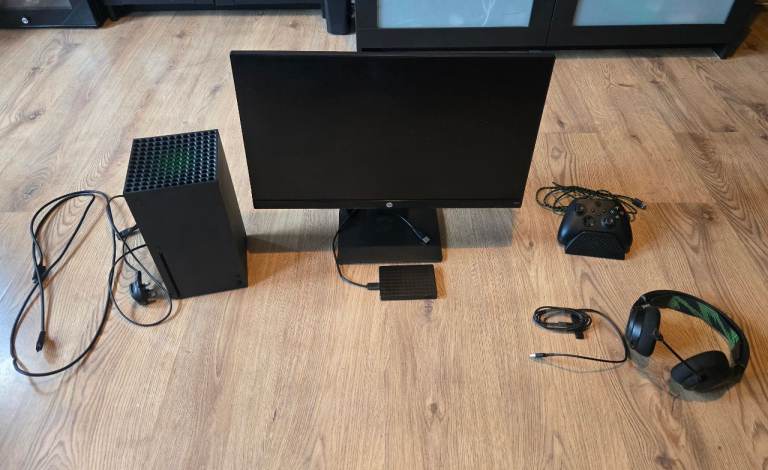Xbox Series X and accessories 