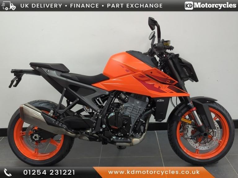 KTM 990 Duke 2025 Super offer £3000 saving!!! Was £12999 now £9999 OTR