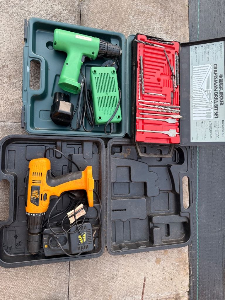 Drills & bits bundle 