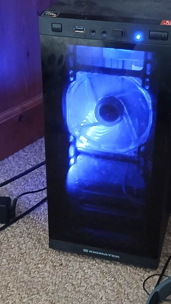 Gaming PC with AMD Ryzen 3 2200G, 16GB RAM, 2TB Storage