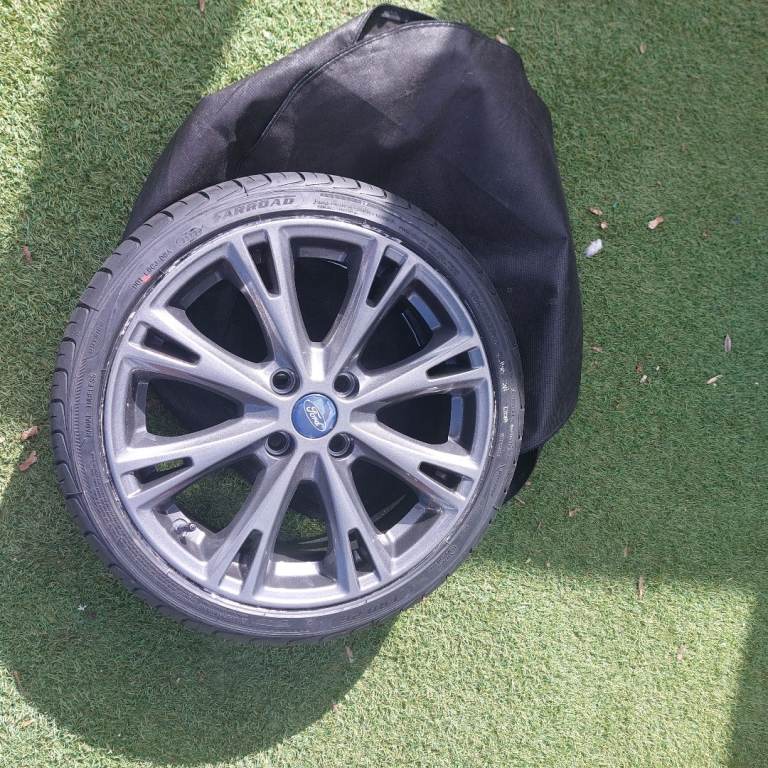 Ford Fiesta alloy wheel