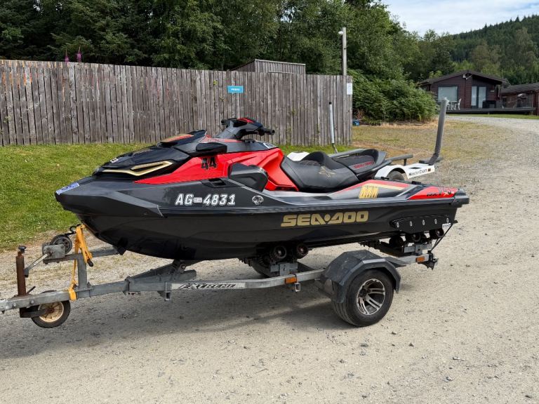 Sea-Doo RXT 300 RS 