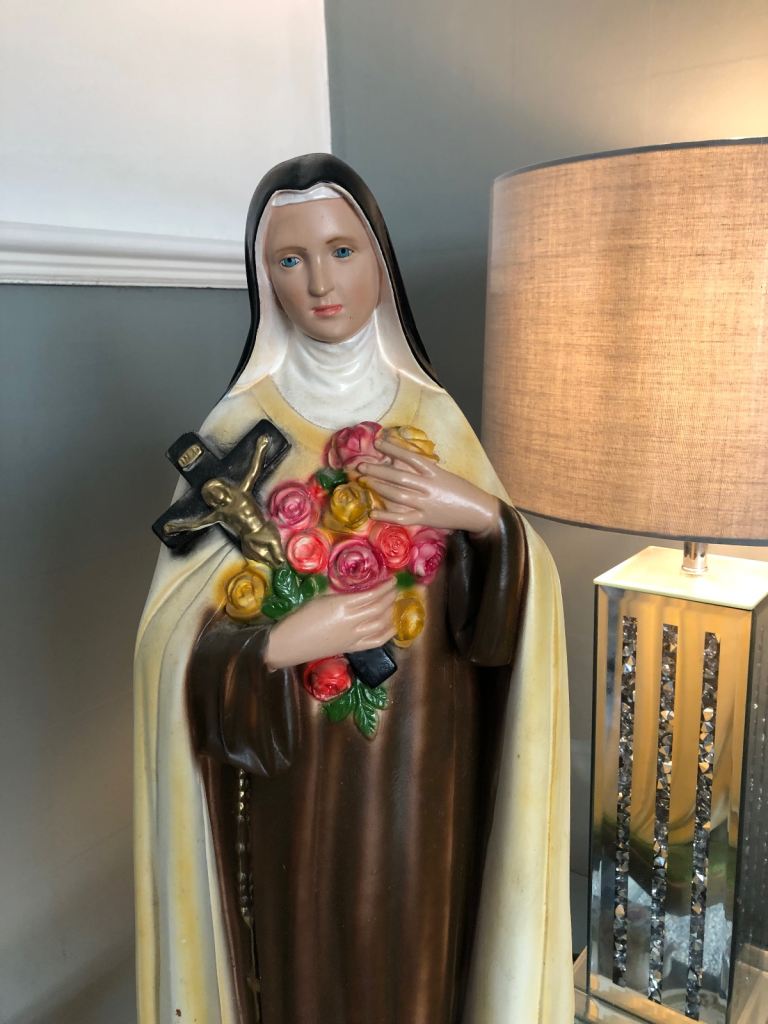 2 foot vintage Saint Theresa statue