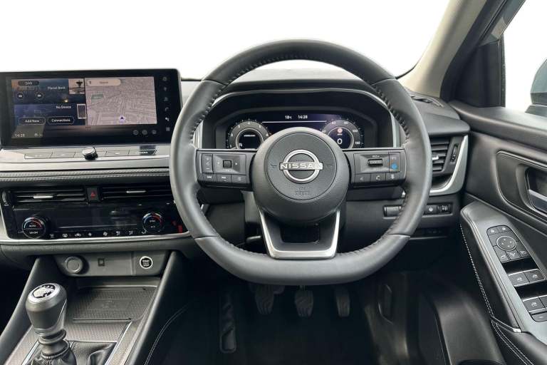 2024 Nissan Qashqai 1.3 DiG-T MH N-Connecta 5dr Hatchback Petrol Manual