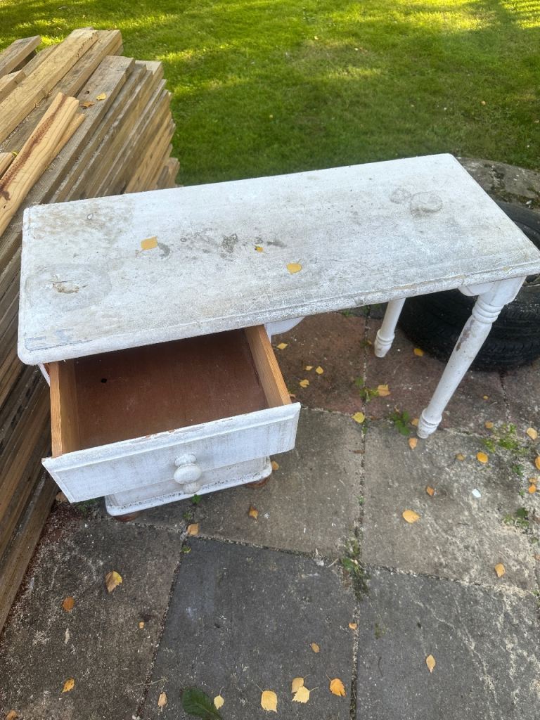 White Wooden Desk with Drawer – Fair Condition