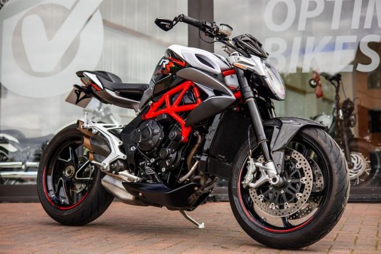 MV Agusta Brutale LOW MILES ! CARBON ! STUNNING