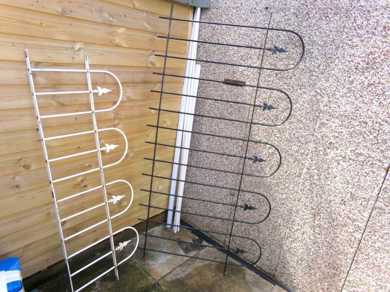 METAL RAILING FENCING x 2
