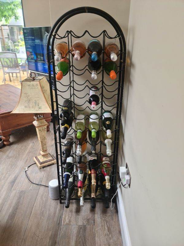 wine rack not with wine