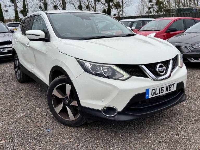 2016 Nissan Qashqai 1.2 DiG-T N-Connecta 5dr Xtronic HATCHBACK PETROL Automatic