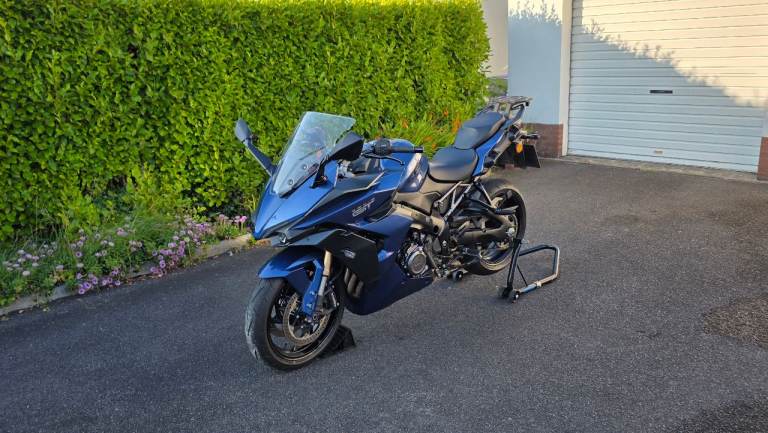 2022 Suzuki GSX-S1000gt+
