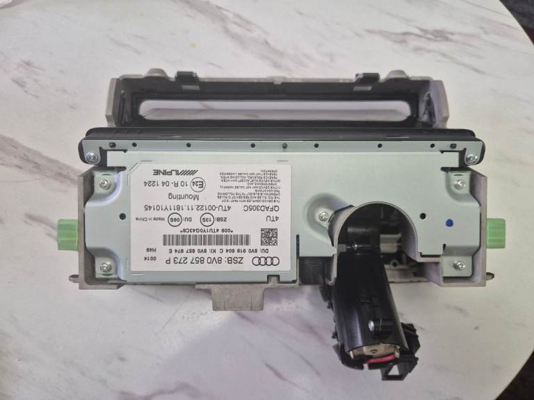 Genuine Audi A3 8V 7" MMI Screen – 8V0857273P – Fully Working – Collection