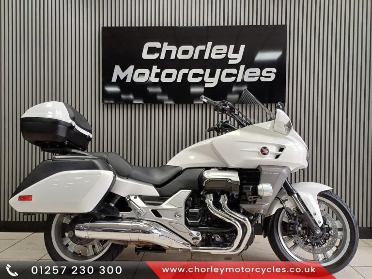HONDA CTX1300   2014  tourer adventure sports