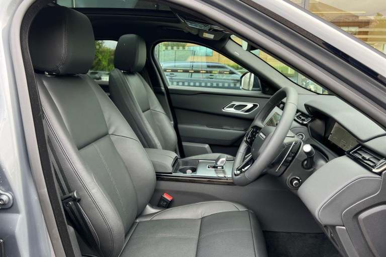 2025 Land Rover Range Rover Velar 2.0 D200 MHEV Dynamic SE SUV 5dr Diesel Auto 4WD Euro 6 (s/s) (...