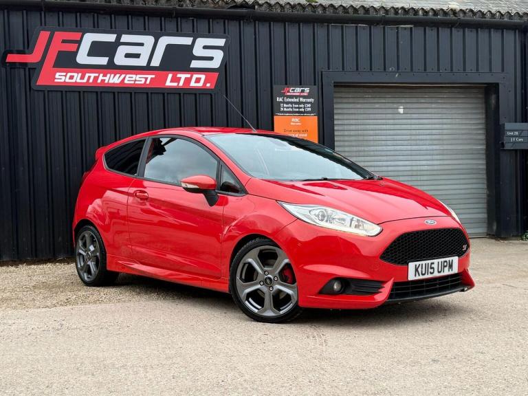 FORD FIESTA 1.6T EcoBoost ST-3 Euro 6 3dr 2015