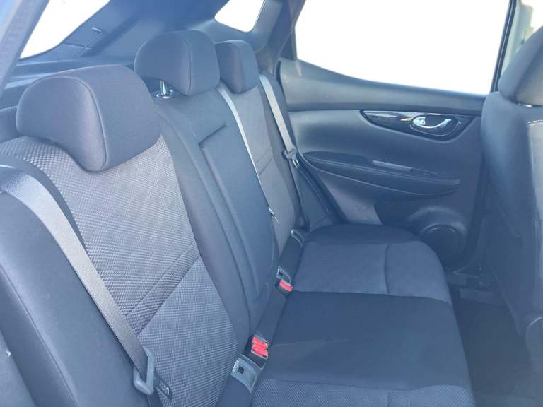 2017 Nissan Qashqai 1.5 dCi N-Connecta 5dr SUV DIESEL Manual