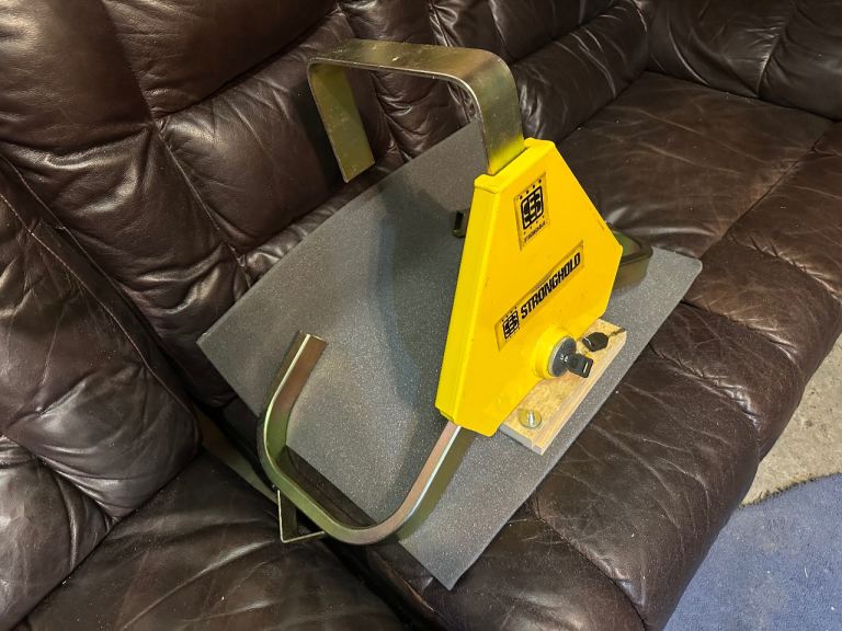 Stronghold wheel clamp